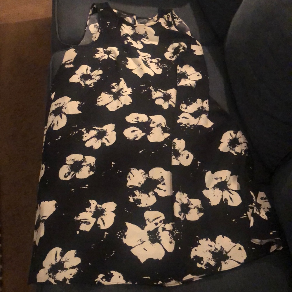 Floral shift dress